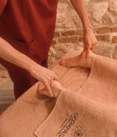 Osmanlı döneminden ilham alan özel kese ve masaj ritüeliyle The Lost in History hamam paketi – Acemoğlu Tarihi Hamam